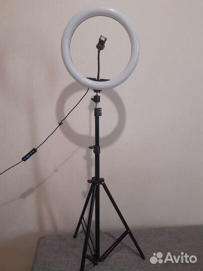 Кольцевая лампа 33 см RGD