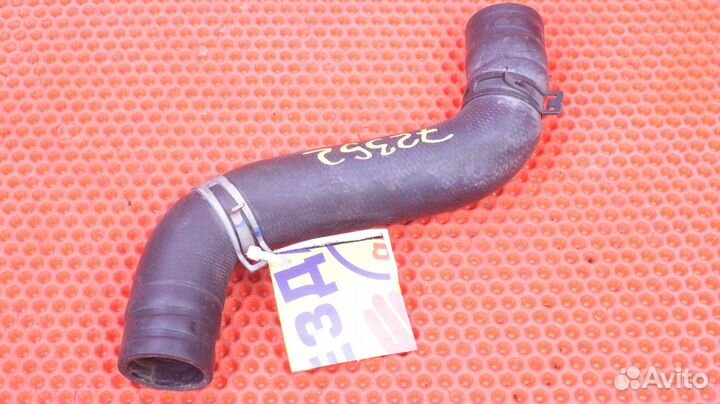 Патрубок радиатора верхний Nissan Elgrand UA-NE51