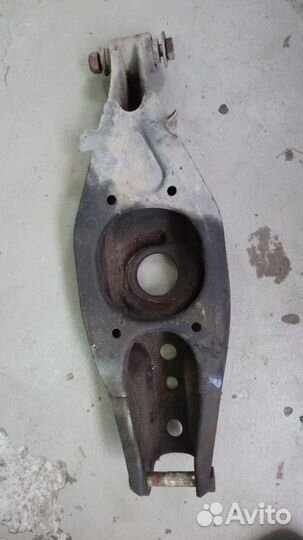 Рычаг задний нижний Мерседес w124 e230 2.3