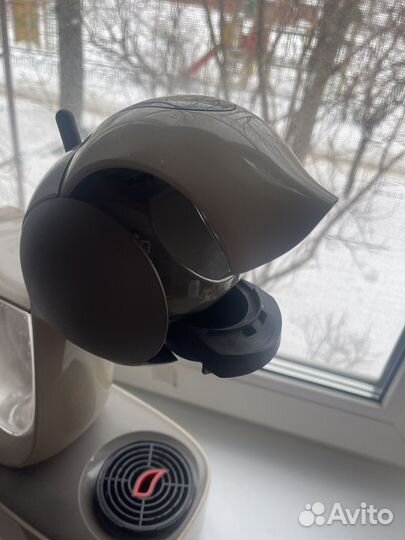 Продаю капсульную кофемашину Nescafe Dolche Gusto