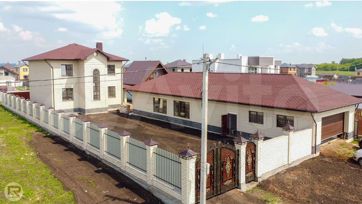 Дом 190 м² на участке 10 сот.