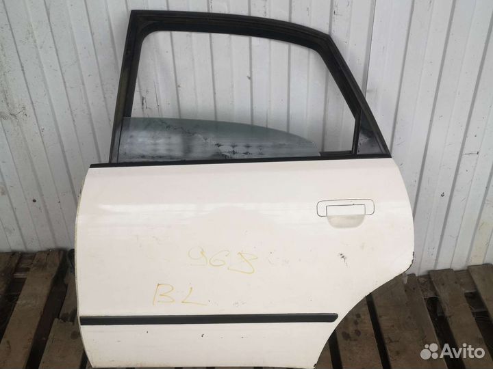 Дверь задняя левая Audi A4B5