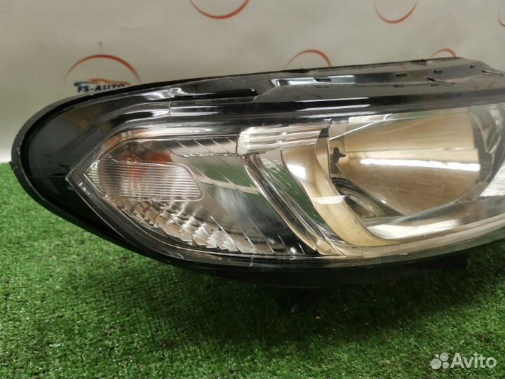 Фара галогеновая передняя правая Ford Ecosport 1.5