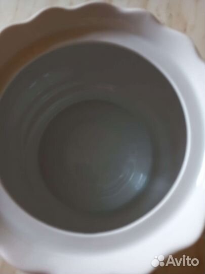 Супница фарфоровая 