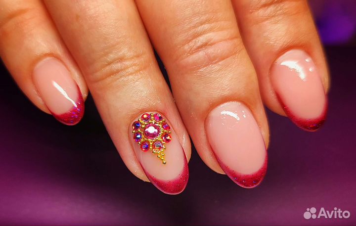 Маникюр и педикюр