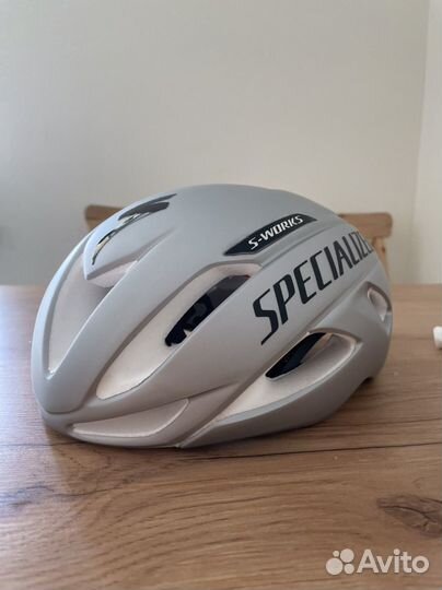 Велошлем s works evade 2 specialized