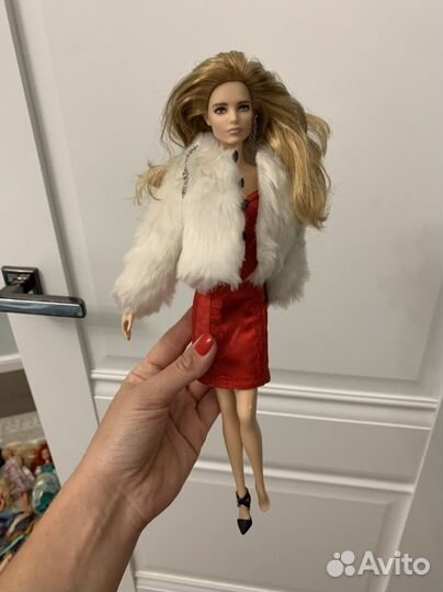 Коллекционная кукла барби Наталья Водянова