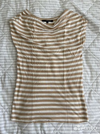 Отдам бесплатно женские вещи