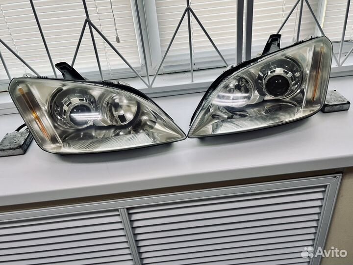 Фары Ford Focus C-Max (Ford Focus )