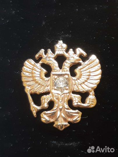 Золотой значок