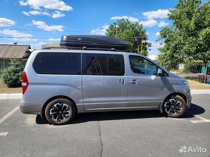 Hyundai Grand Starex 2.5 AT, 2018, 71 500 км