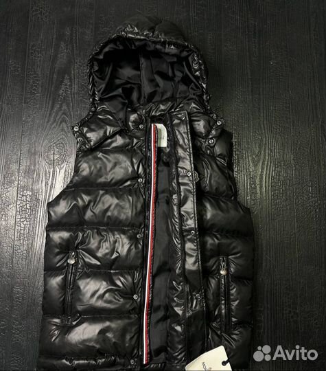 Жилет Moncler