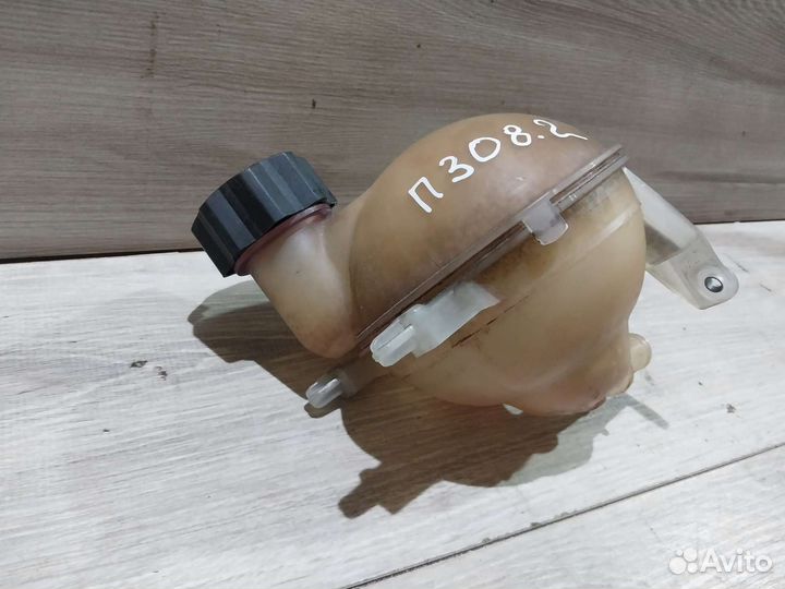 Расширительный бачок Peugeot 308