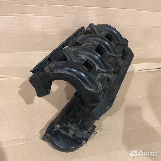 Впускной коллектор Вито 638 2.2CDI 611 A6110902537