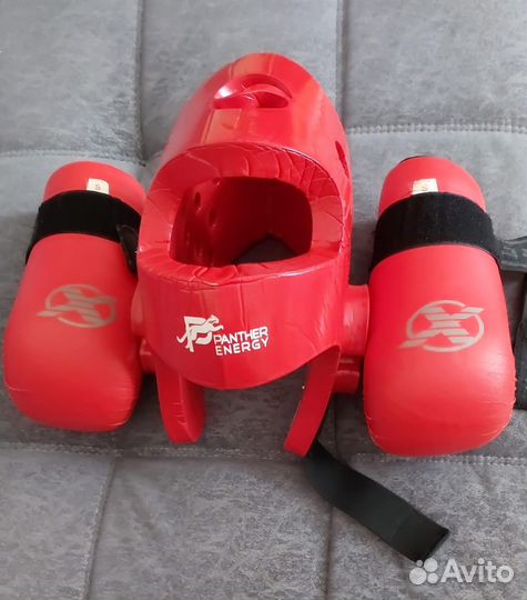 Перчатки для единоборств детские и шлем