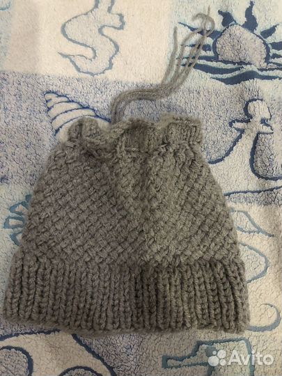 Шапка тонкой вязки