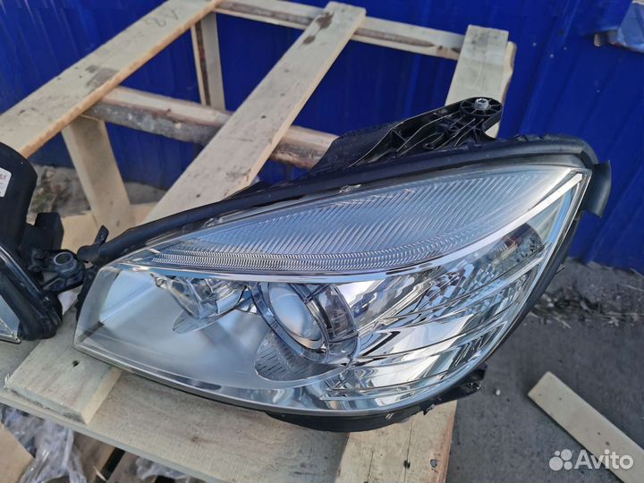 Фары ксенон mercedes w204 комплектные в идеале