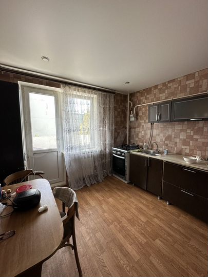 2-к. квартира, 54 м², 3/5 эт.