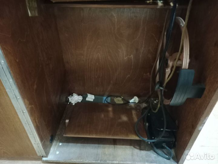 Швейная машинка Подольск с электроприводом