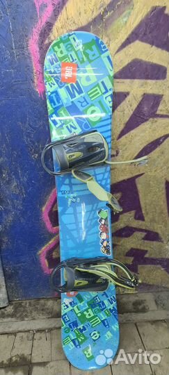 Сноуборд с креплениями