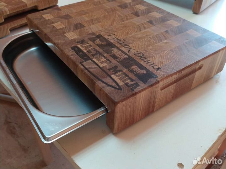 Разделочная доска из дуба с гастроёмкостью