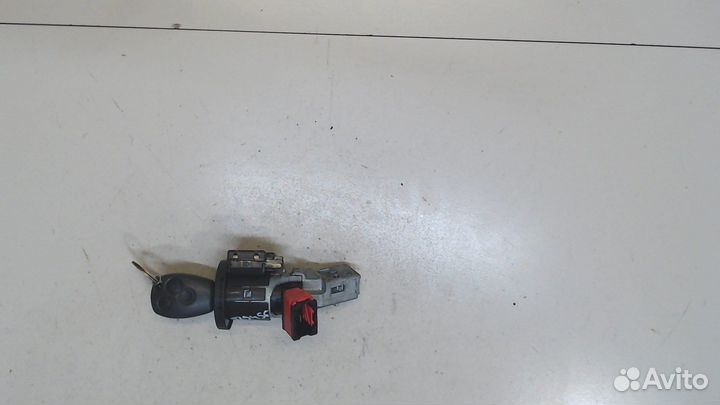 Замок зажигания Renault Clio, 2010