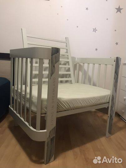 Комлект из кроватки-люльки happy baby mommy love