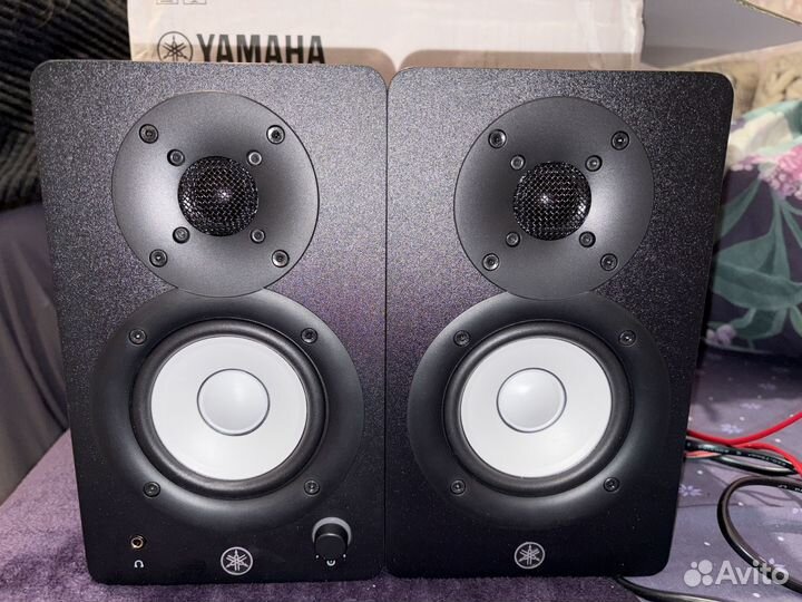 Yamaha HS3 студийные мониторы