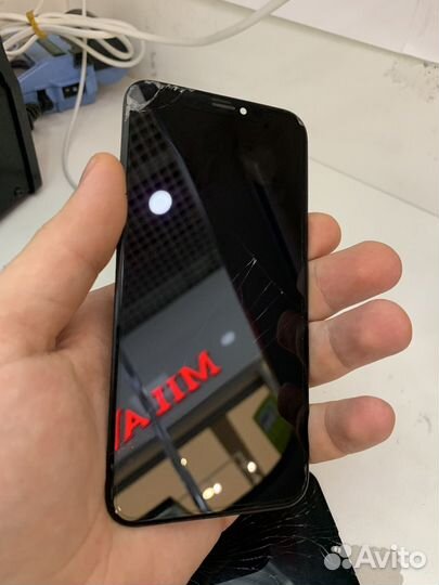 Битый дисплей