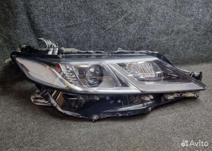 Фары на toyota camry