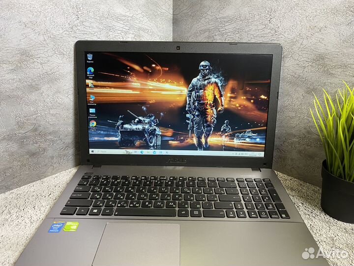 Игровой ноутбук asus 2 видеокарты/8 gb