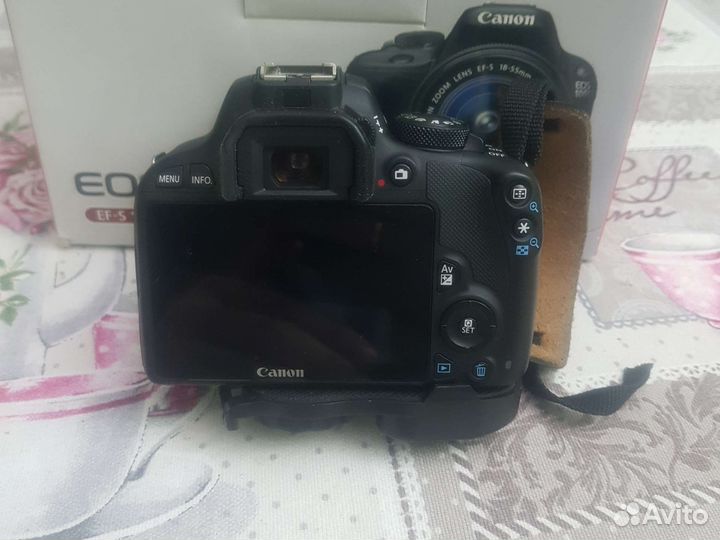 Зеркальный фотоаппарат canon eos 100d