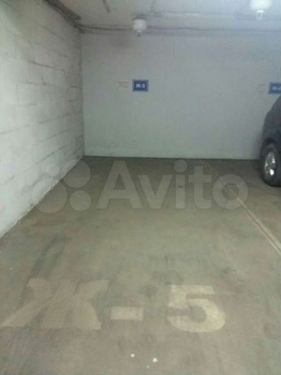 Машиноместо, 18 м²