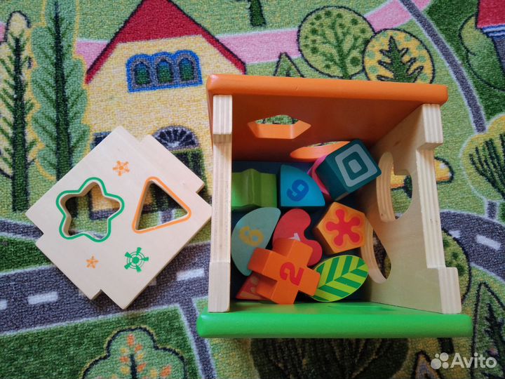 Развивающие игрушки (сортеры) для детей