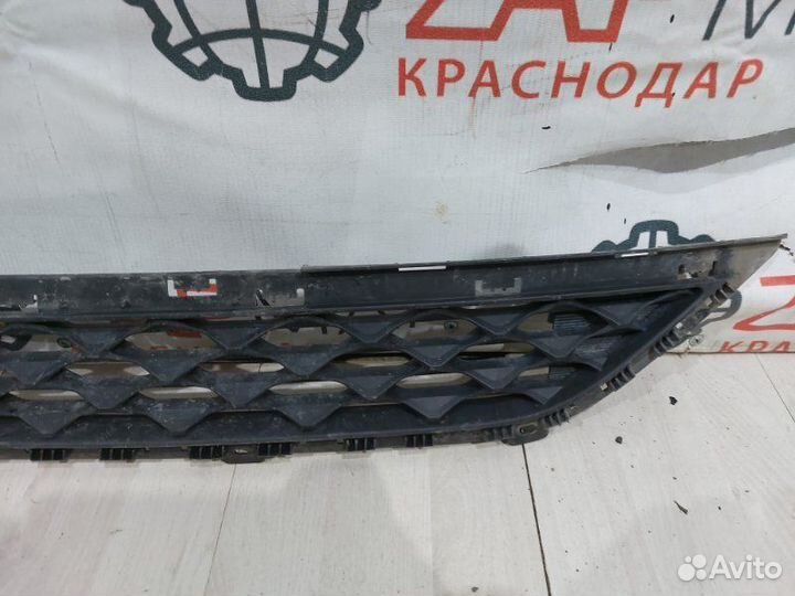 Решетка бампера центральная передняя Hyundai