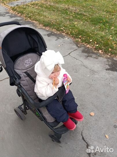 Прогулочная коляска