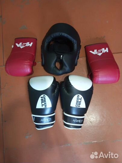 Боксерские перчатки