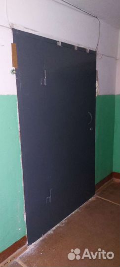 Тамбурные двери,технические.металлические,в подвал