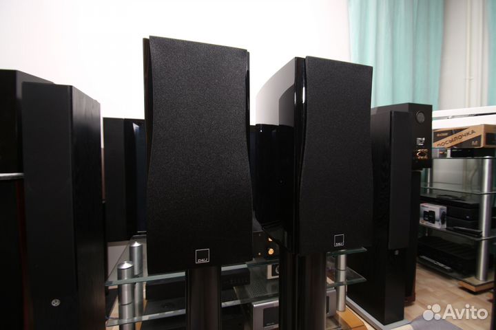 Акустика Dali helicon 300 black gloss / обмен