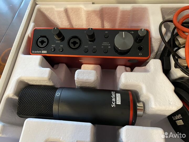 Focuserite Scarlett 2i2 Studio 3rd Gen набор