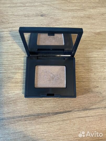 Nars тени