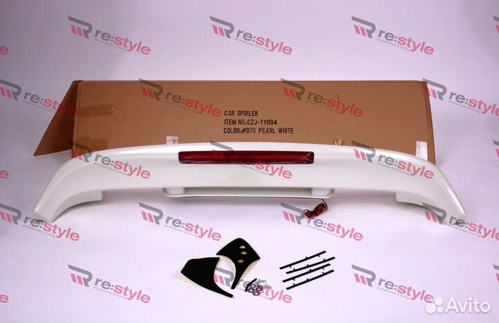 Спойлер на крышу Toyota Land Cruiser 100