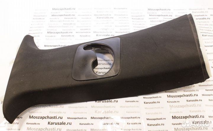 Накладка центральной стойки Левая черная X6 E71