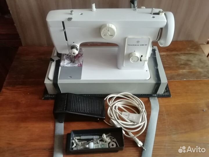 Швейная машинка Чайка 132 М в чехле