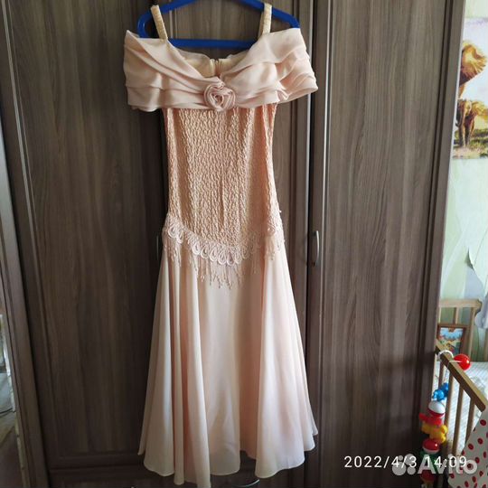 Вечернее платье