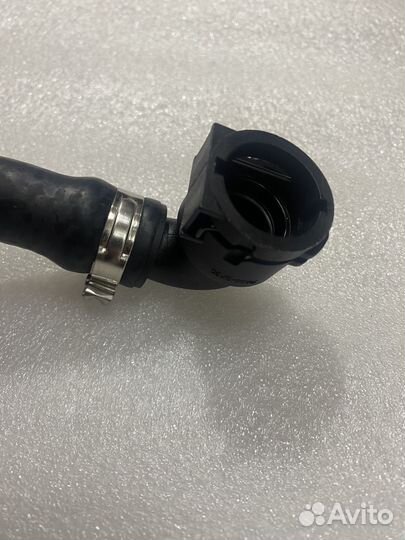 Патрубок охлаждения BMW G11 G12 G30 G32