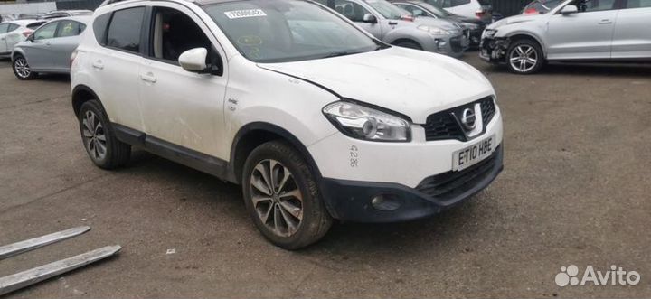 Рамка магнитолы Nissan Qashqai J10