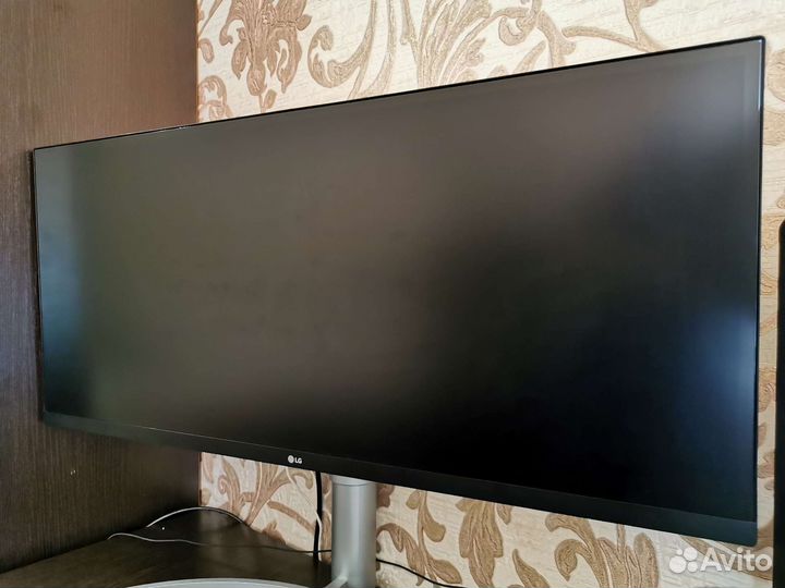 Монитор LG 34WK650 21:9