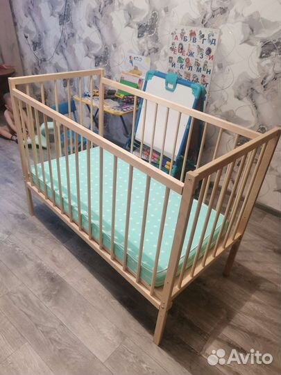 Детская кроватка