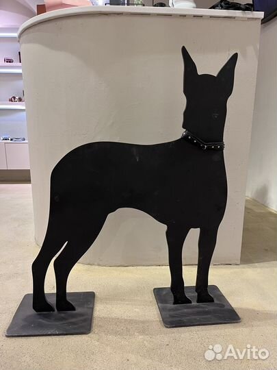 Собака картонная